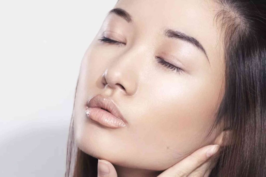 How to Achieve a Glass Skin Look