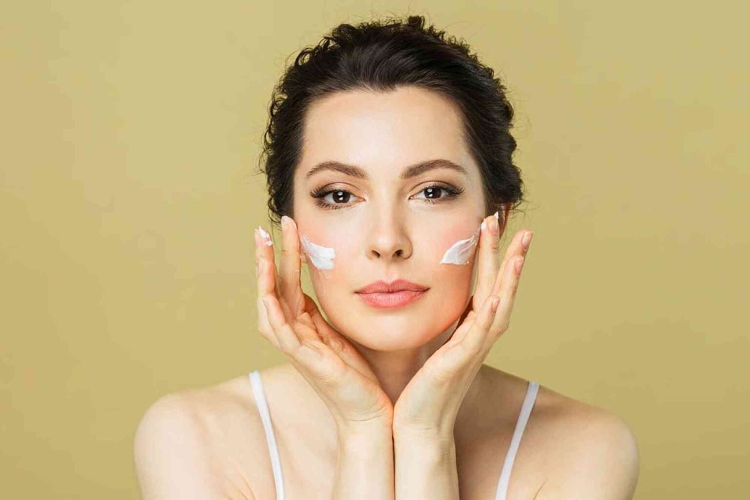 How to Maintain Healthy Skin in Summer