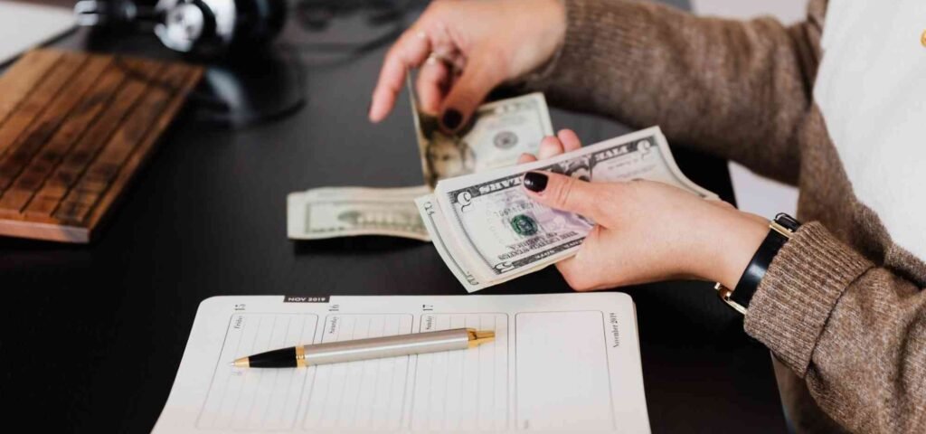 Best Finance Tips for Young Professionals